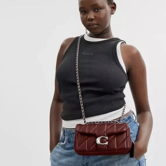 Tabby Shoulder Bag 20 With Pillow Quilting - Dark Ruby - Picture 7 of 13